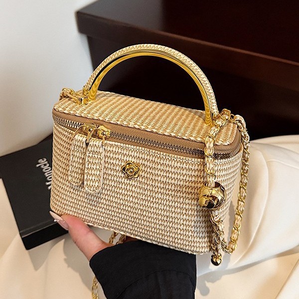 Women Bags Golden - 2026年新作、織り模様のボックス型バッグ。小ぶりで、チェーン付きのショルダーバッグ。金色のハンドルが付いたハンドバッグ。女性向けの、海辺での休暇や通勤に最適なバッグ。
