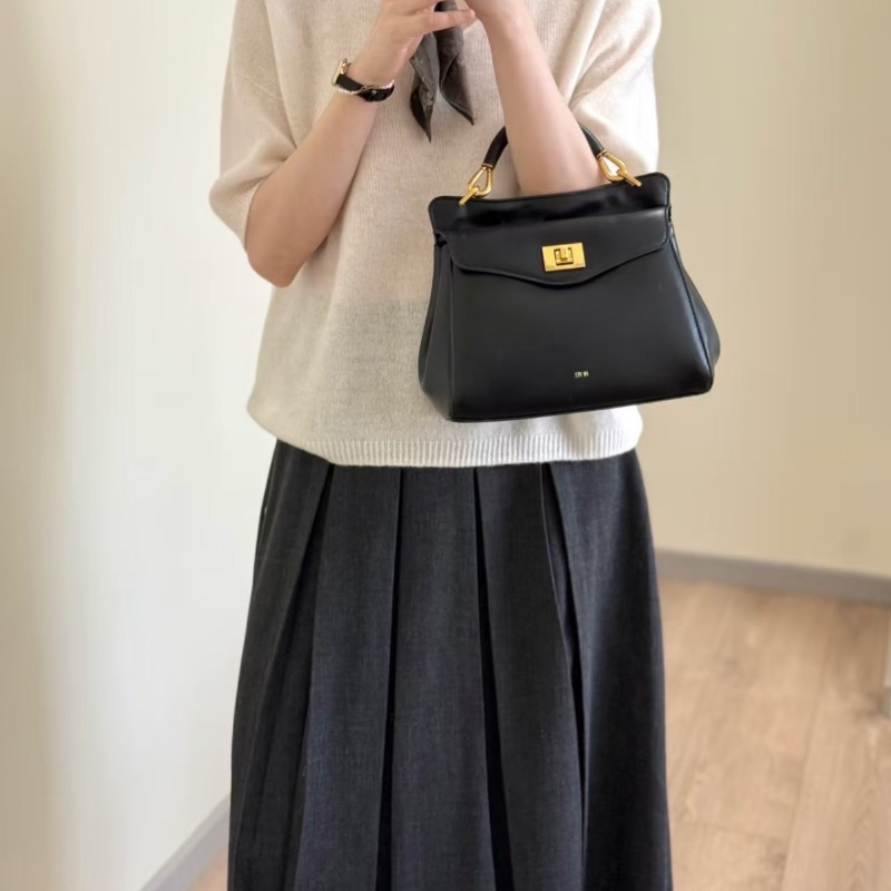 2026年春・秋の新作、レディース用ルシア大容量クロスボディ - Women Bags 2026 Trends のレビューと価格