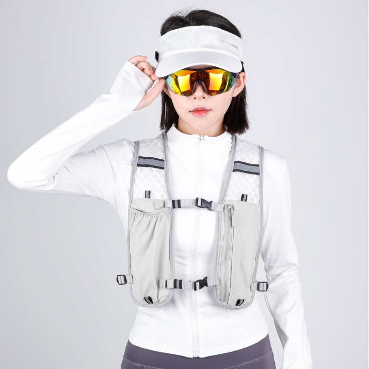 ランニングベストハイドレーションバックパック（男女兼用）、5 - Women Bags Polene のレビューと価格