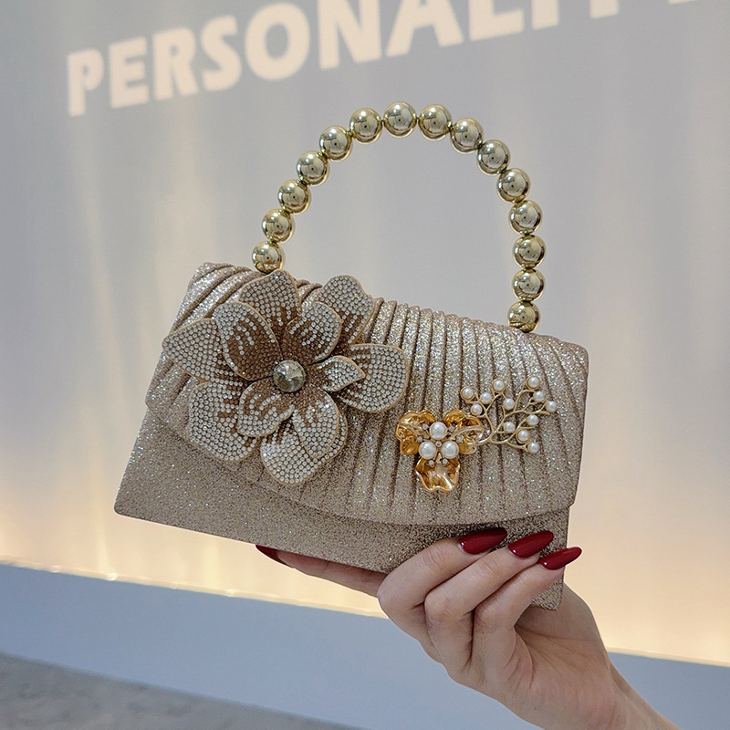 金色に輝くダイヤモンドフラワーディナーバッグ、メタルビーズハ - Women Bags Golden のレビューと価格
